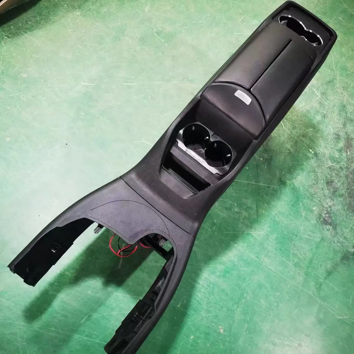 

High Performance Auto Parts V-Class Car Armrest Center Console Armrest Storage Box for W447