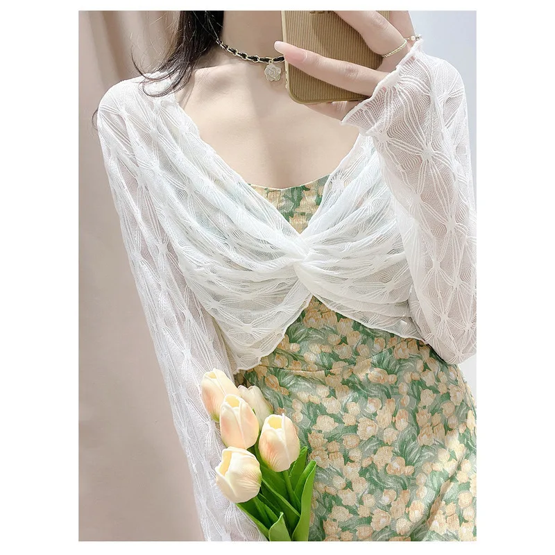 Cubierta de protección solar de encaje para mujer Vestido de tirantes Chaqueta de aire acondicionado de manga larga con cuello en V corto versátil