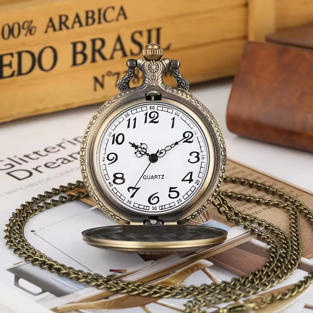Souvenir Retro Bronze Queen Victoria Necklace Pendant Watch Vintage Quartz Pocket Clock With Chain For Gift