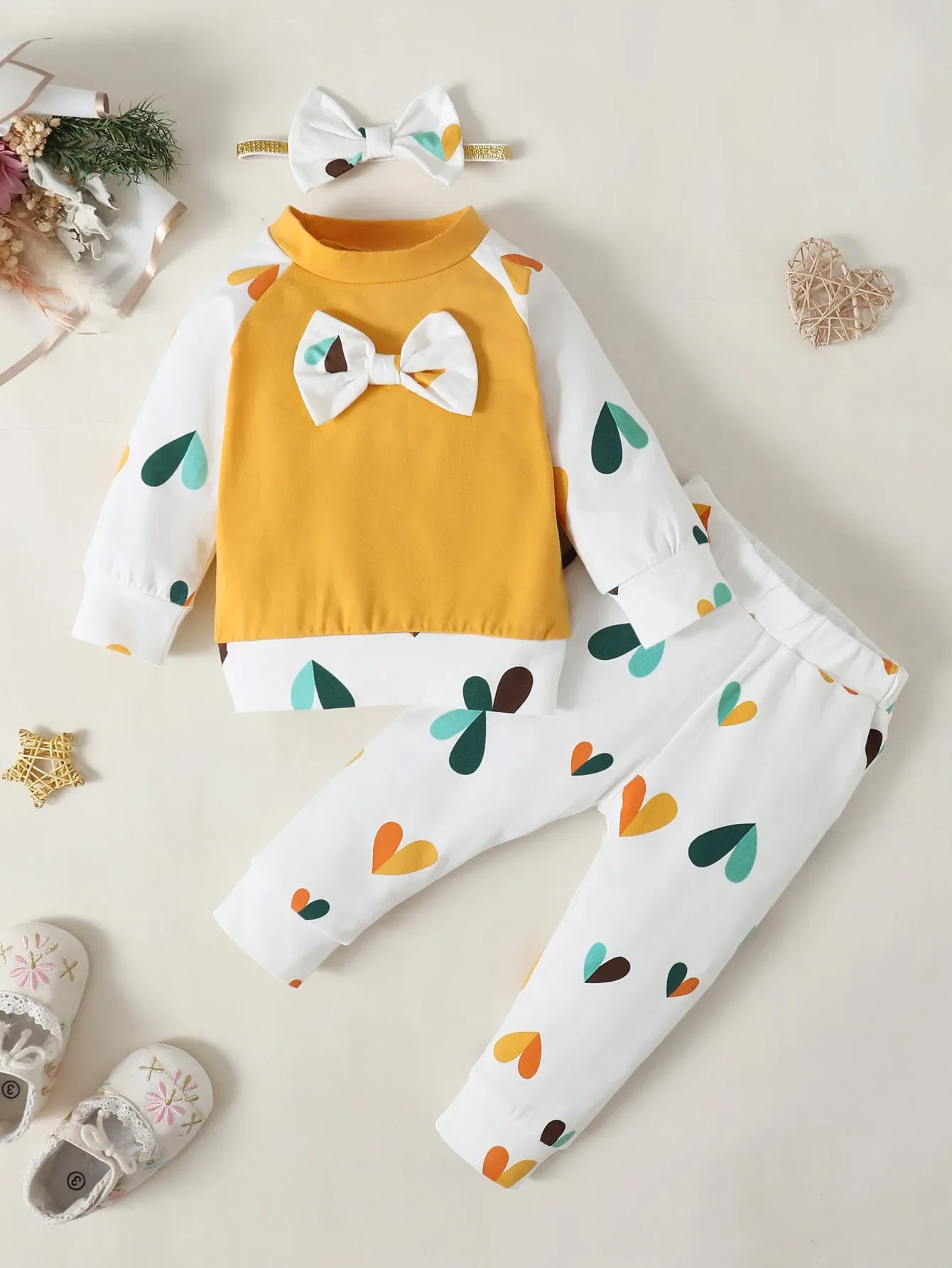 

0-12M Newborn Baby Girl 3PCS Autumn Set - Long Sleeve Color Block Top with Bow & Love Heart Pants