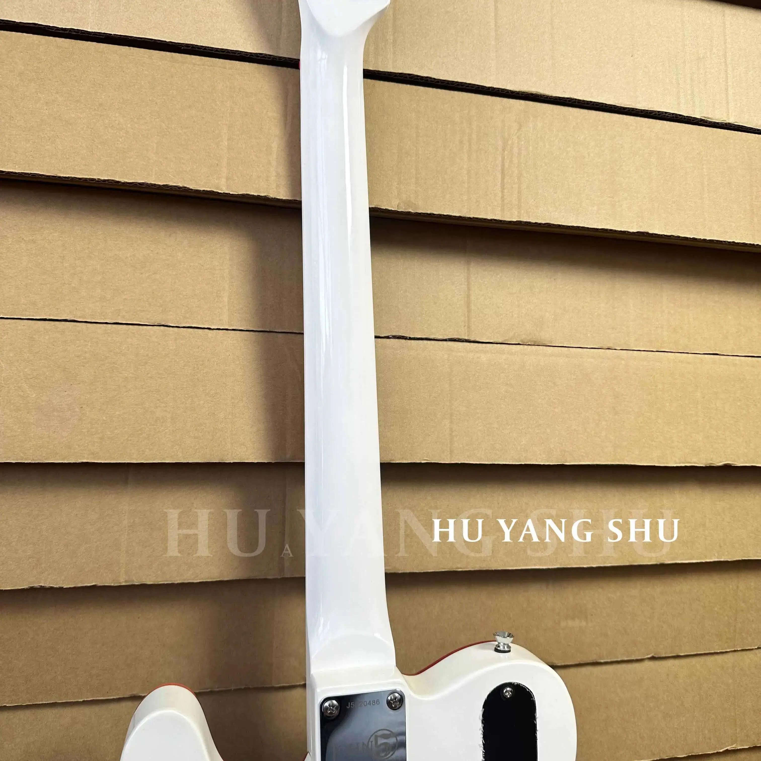 Benutzerdefinierte TL John 5 Signature Ghost E-Gitarre, weiße H-H-Tonabnehmer, roter Knopf, kostenloser Versand