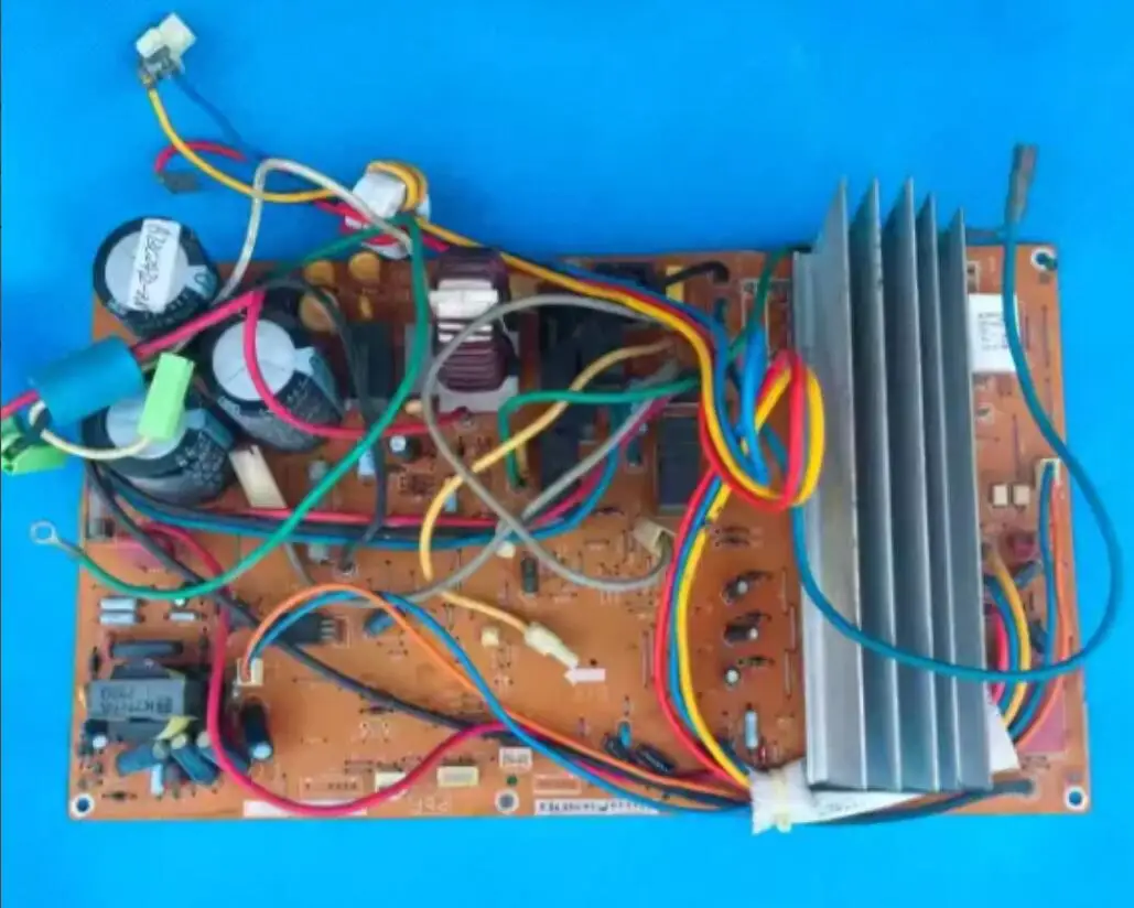 

Используется для материнской платы компьютера кондиционера Panasonic A744497.