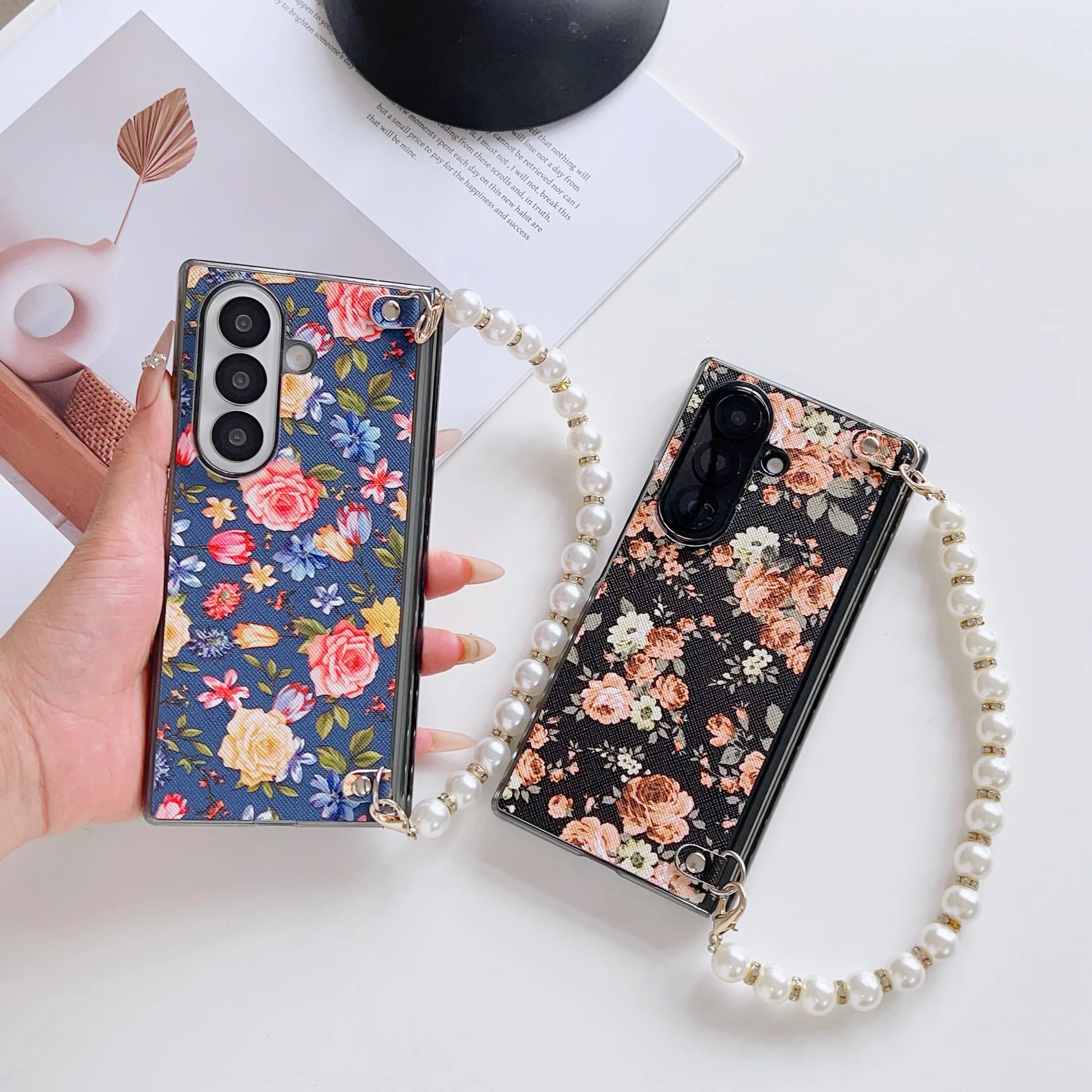 Für Samsung Galaxy Z Fold 8 Ultra Fold 8 7 6 5 Stoßfeste Hülle mit Bunten Blumen und Perlenkette Scharnierschutz Harte Abdeckung