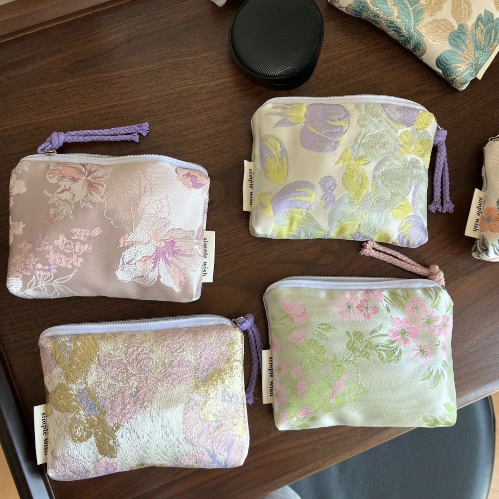 Borsa per il Trucco Floreale a - Beauty Preservation Makeup Bag recensione e prezzo