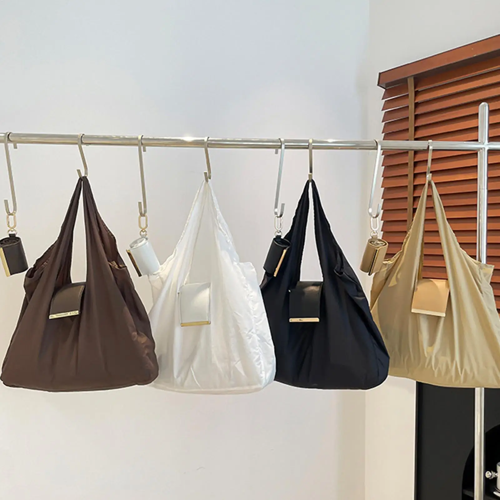 Lightweight Reusable Tote Bag Expandable Mini Bag Eco-Friendly Folding Shopping Bag Key Ring Large Capacity Reusable Bag