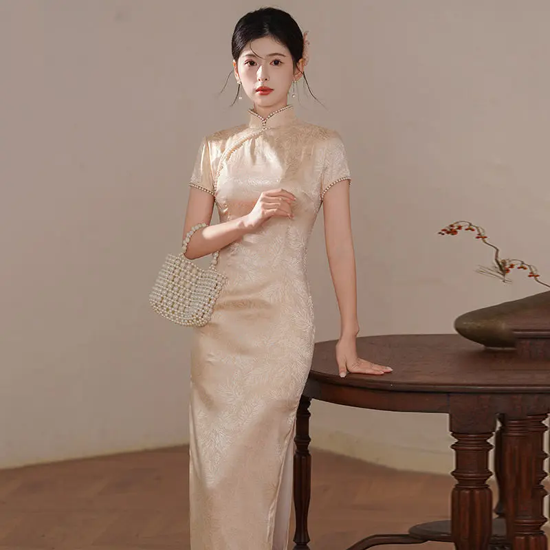 

Champagne Short Sleeved New Chinese Style Long Cheongsam Improved Young 2026 New Women's High-end Qipao Dress