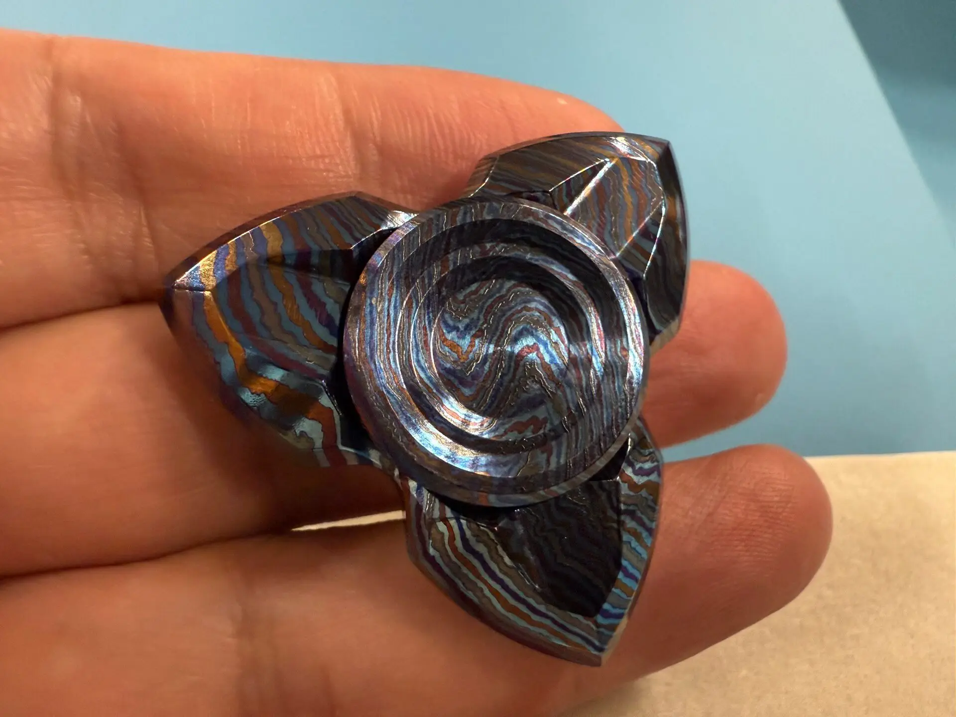 Used EDC Novo Zirconium Horse Apache mini decompression toy