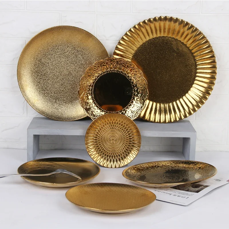 Nordic style ceramic ion plating golden Colour luxury jewelry show display  for events pastry dish tapas plate tableware