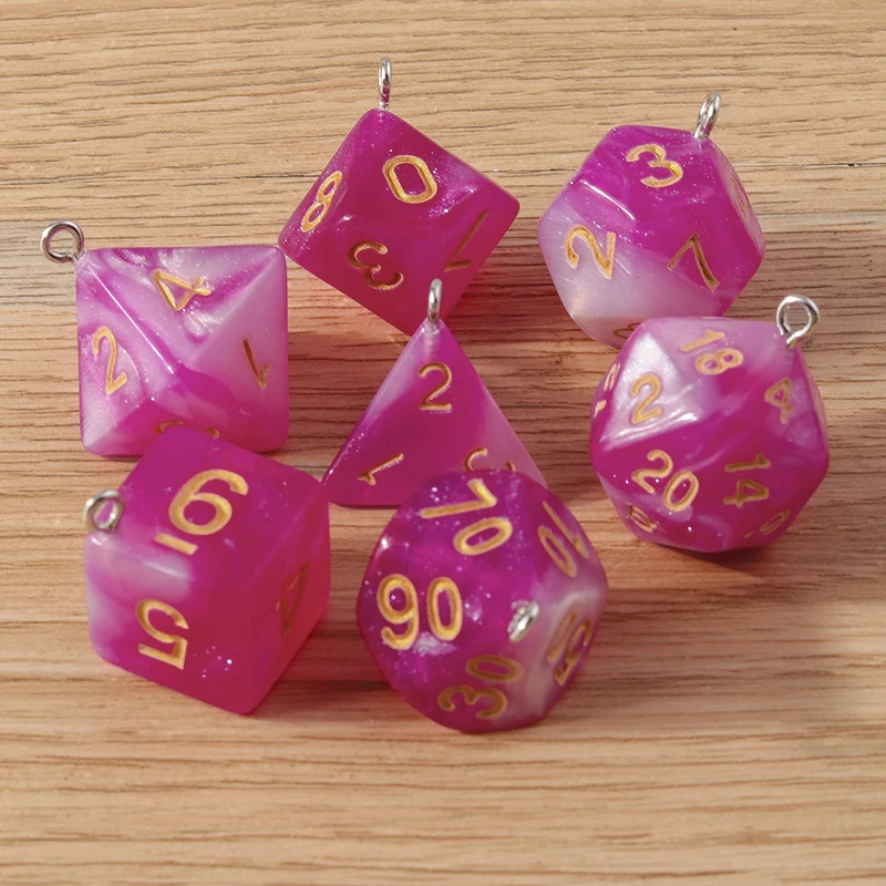 Tusember 7 Stück/Set Würfel-Anhänger aus Harz und Acryl, Würfel-Charms für Spiele, zum Schmuckbasteln, DIY-Ohrringe, Halsketten, Bastelzubehör – Detail 15