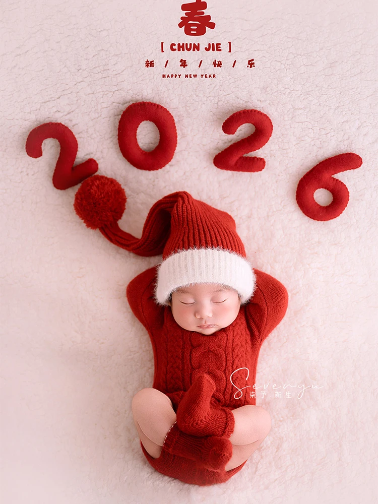Winter Baby Photography Props Knitted Red Santa Jumpsuit+pom-Pom Hat Cute Snowman Dolls Photo Studio Christmas Scene Setup Props