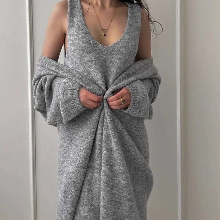 Autumn Winter V-ne Knitted Vest Skirt Cardigan Two-piece Set Faionable Casual Wear for Young Women Ages 8-25