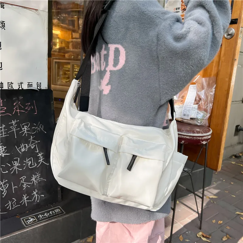 

New Women Fashion Tote Leisure Designer Brands Nylon Shoulder Bags Students Casual Crossbody Bags With Big Pockets For Shopping