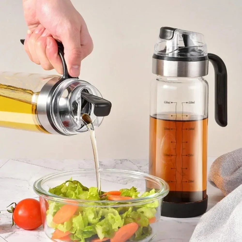 

Leak-proof Design Cooking Seasoning Bottle Closing Mechanism Automatic Opening Oil Spray Bottle Gravity System Meterable Control