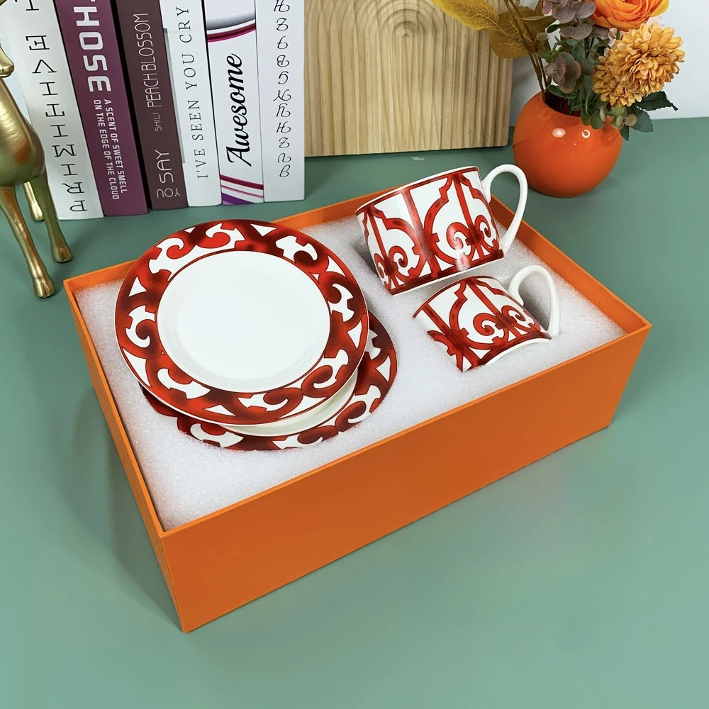 

Керамические чашки из костяного фарфора, блюдца, миски, ложки, тарелки, чайники, посуда, идеально подходит для утреннего кофе, послеобеденного чая, домашний декор и