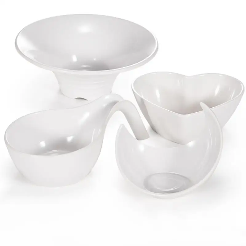 

Барбекю с белой меламиновой неправильной посудой, косой горловиной; миски для макания, закусочные блюда, пластиковые кухонные принадлежности