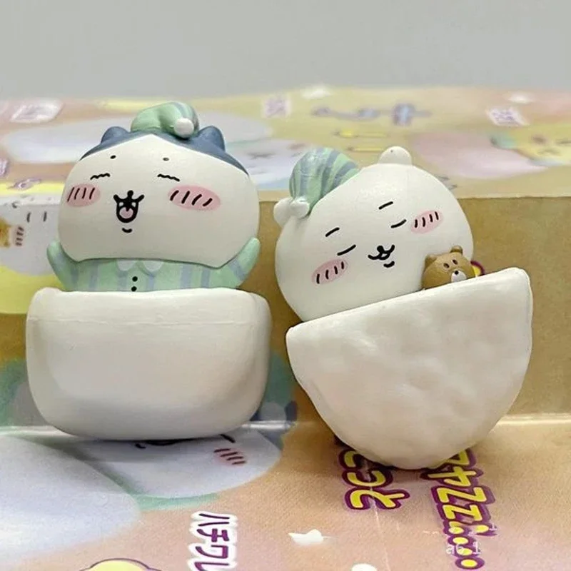 Neues Produkt Chiikawa usagi hachiware pochette no yoroi-san Pyjamas Schlafversion Landschaft Ornamente Figuren Geschenke Sammlerstücke