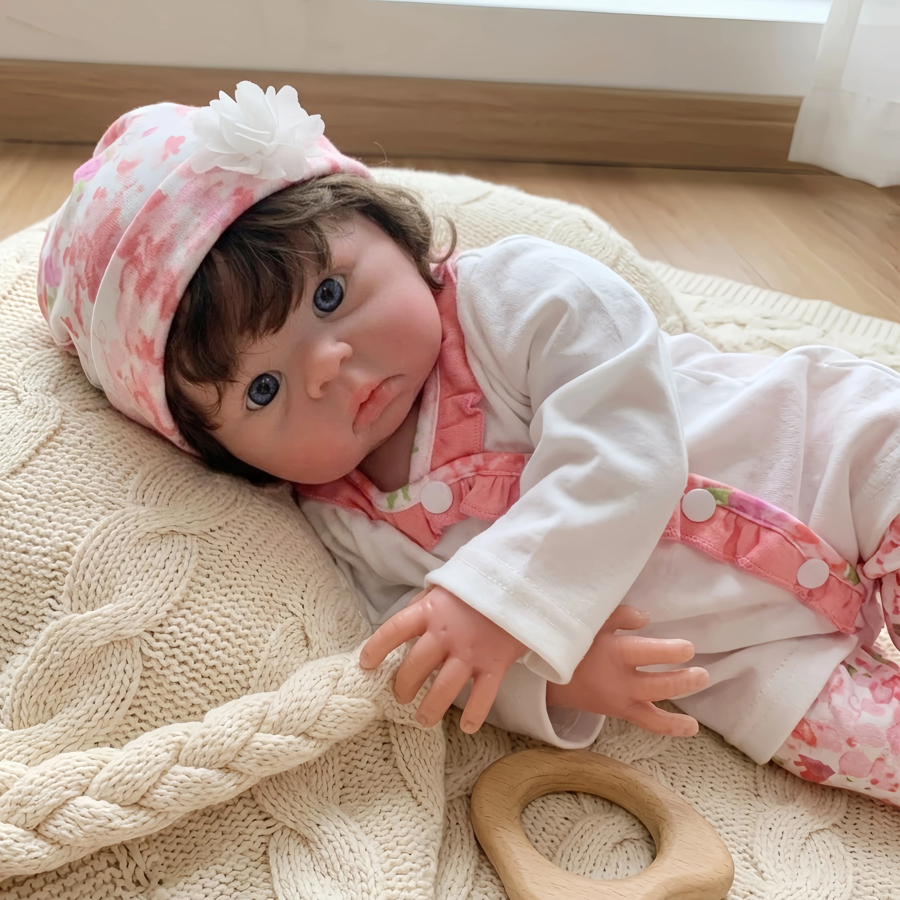 

18-дюймовая кукла-реборн девочка с прорезанными волосами и раскрашенным ртом, из мягкого силикона, реалистичная, идеально подходит в качестве подарка.