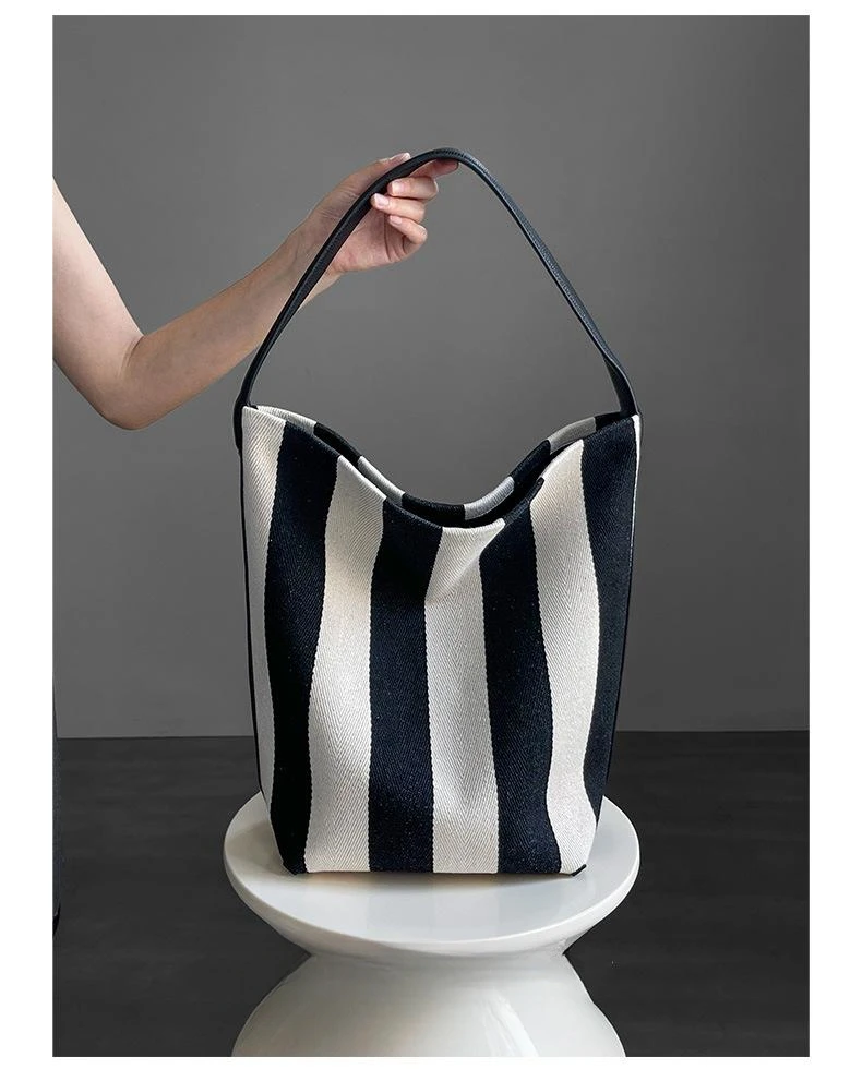 Korean Style Ins Niche Striped Canvas Bag 2024 New High-end Large Capacity Tote Bag Couples Simple Shoulder Bucket Bag