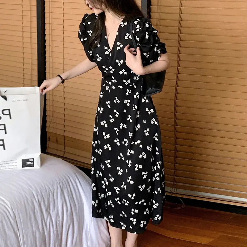 Female Clothing Waist Long Dress Vintage Broken Flowers Printed Summer French Style Elegant V-Neck Fashionable A-Line Dresses