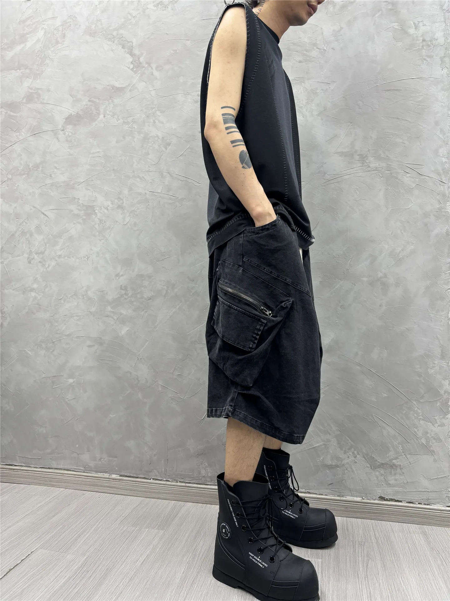 Design Sense Washed-out Vintage Stand Cut Stitching Workwear Shorts Personality Wide-Leg Half Pants Trendy All-Matching Bermuda