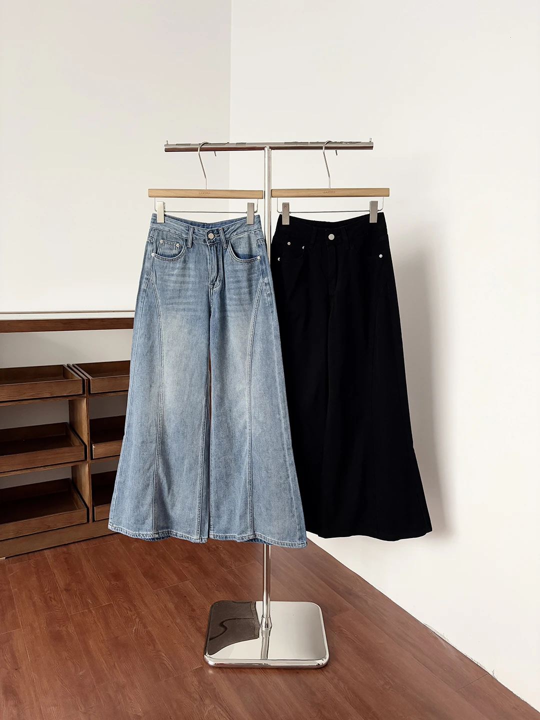 

High Waist Wide Leg Micro Flare Denim Jeans Women's Leg Lengthening Hip Concealing Long Pants Spring 2026 Slim Fit Polyester ...