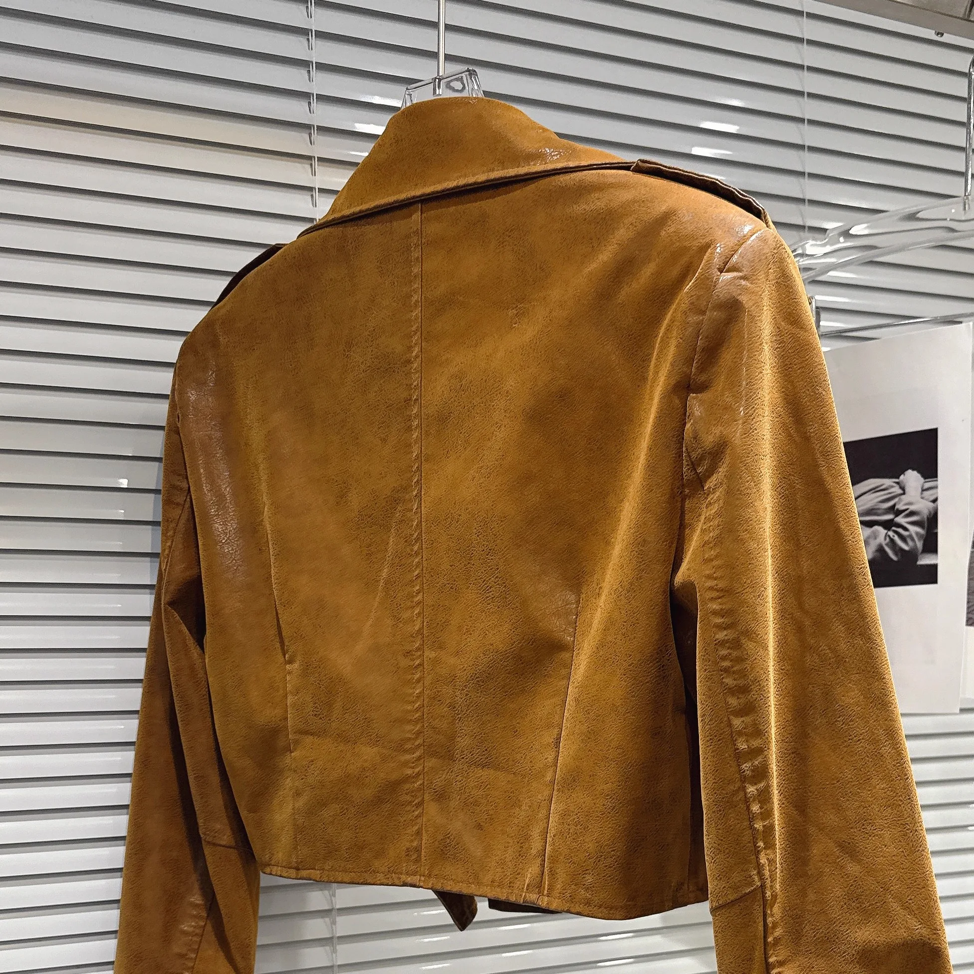Or PU cuir Jaet femmes motard Sle fermeture éclair asymétrique Chic mat vêtements d'extérieur haut pour l'automne 2025 Faion tendance