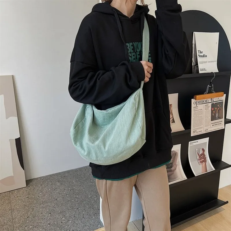 ソリッドカラーのエレガントな女性用おむつバッグ、高級レザーハンドバッグ、ヴィンテージメッセンジャーバッグ、大容量サッチェル、通勤用バッグ
