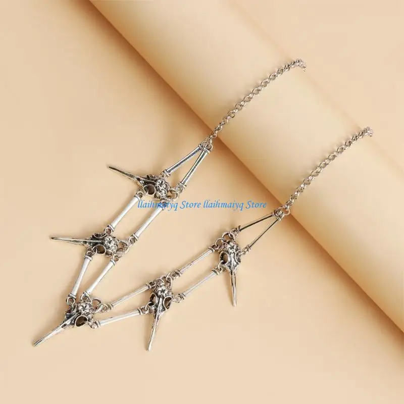 

573B Retro Necklace Gothic Necklace Bird Skull Pendant Necklace Alloy Texture Perfect for Parties and Everyday Wear