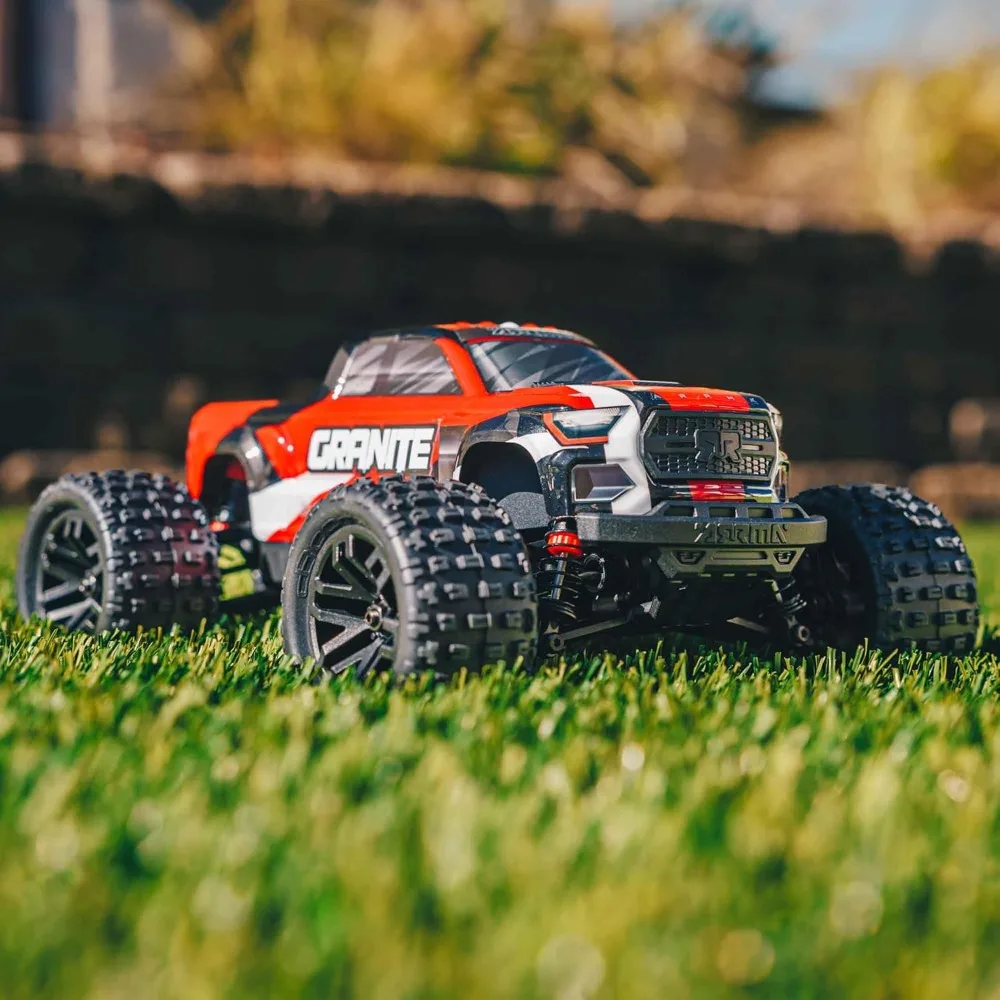 

Масштабная модель 1/18 Granite GROM MEGA 380 Brushed 4X4 Monster Truck RTR, готовая к запуску, с аккумулятором и зарядным устройством, красная