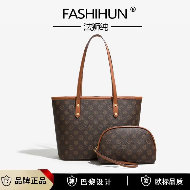 Wear Resistant Diaper Bag Made From Tough Material That Resists Tearing and Fading During Regular Outdoor Use
