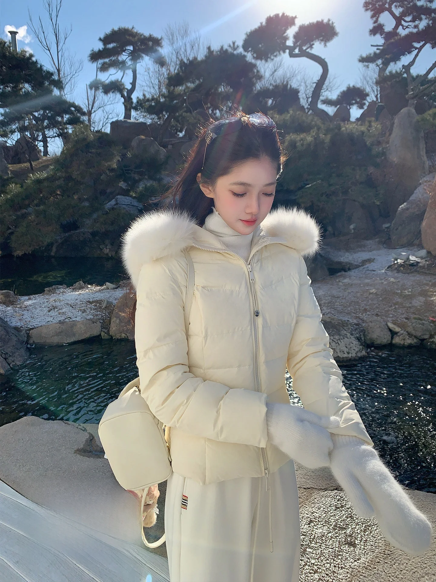 

ChuChu Korean Sle Women's ort down Jaet Fur Collar 90 White Du down Hooded Waist-Cinching Coat for Commuting