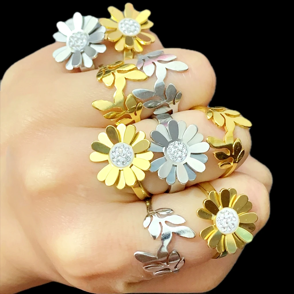 30pcs Bulk Wholesale Beauty Flower Leaf Crystal Wedding Finger Rings Mixed Fashion Women Romantic Lovers Engagement Charms Gift