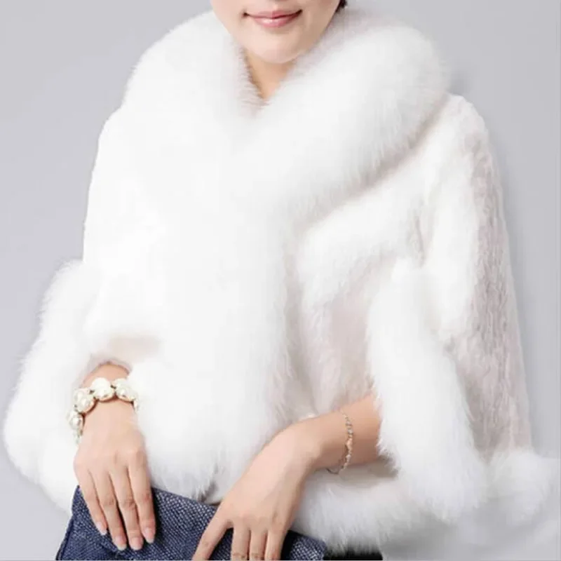 

Fashion Black Cape Jacket Short Winter Faux Fur Overcoat Elegant Imitation Rabbit Faux Collar Faux Fur Coat Soft Mink Fur Cloak