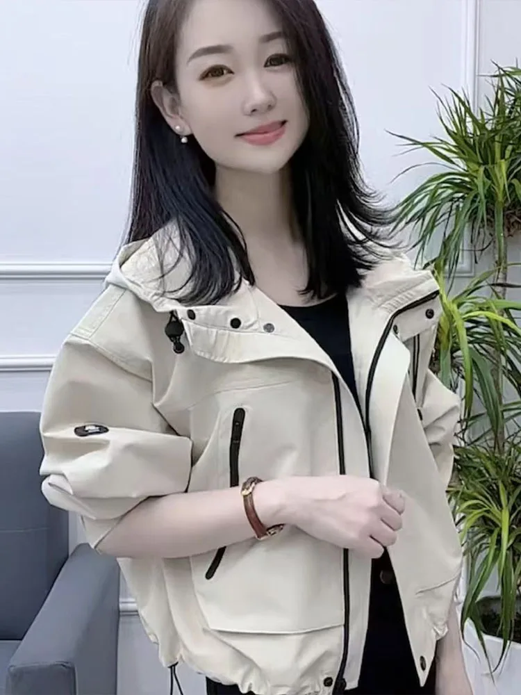 

Корейская универсальная короткая куртка с капюшоном для женщин: модная, омолаживающая, трендовая, маленького размера, для повседневной носки, свободного кроя