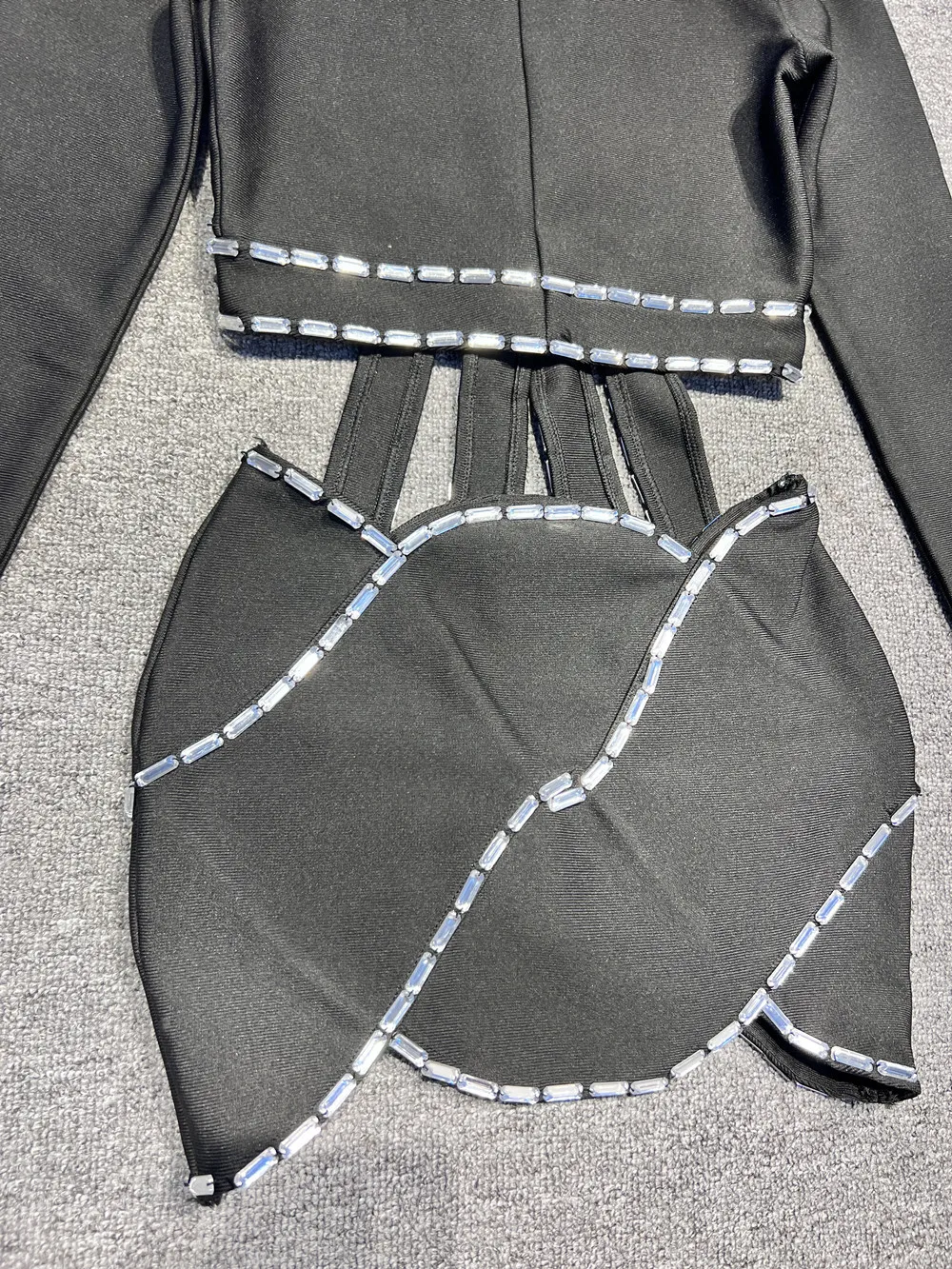 Neu angekommen Shinning Strass Sexy Langarm Aushöhlen Bandage Mini Kleid Frauen Nachtclub Party Feiern Geburtstag Tragen