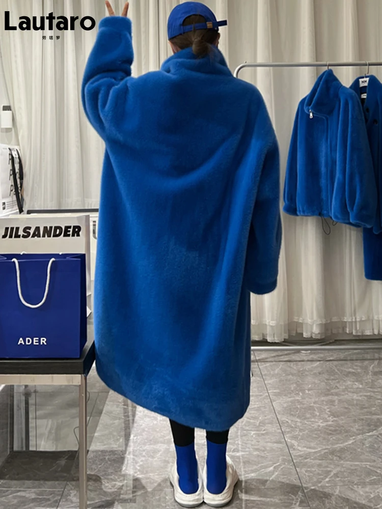 Lautaro Inverno Lungo di Grandi Dimensioni Blu Bianco Nero Soffice Spessore Caldo Cappotto di Pelliccia Sintetica Delle Donne Zip Up Runway Designer di Moda Coreana 2022