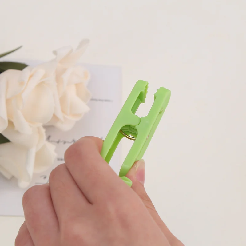 Multi-functional Plastic Clothes Hanger Travel Space Saving Foldable Hanger Creative Clothes Rack Children Baby Hanger