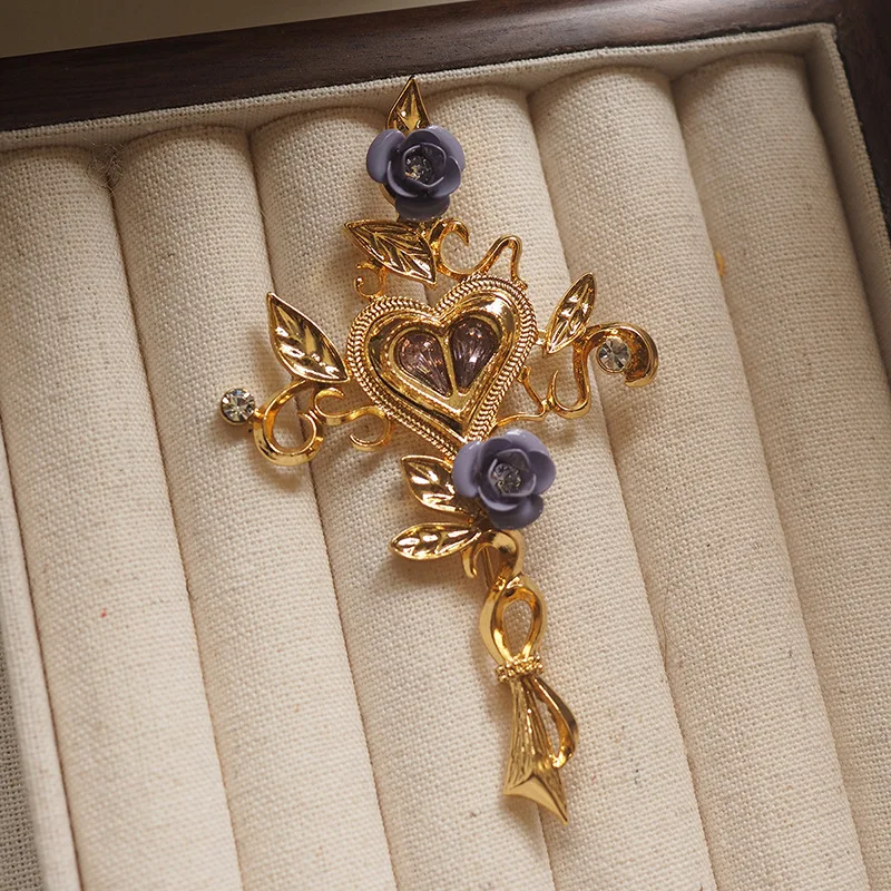 New Style Vintage Heart-shaped Rose Cross Set With Women's Fashion Brooch Jewelry