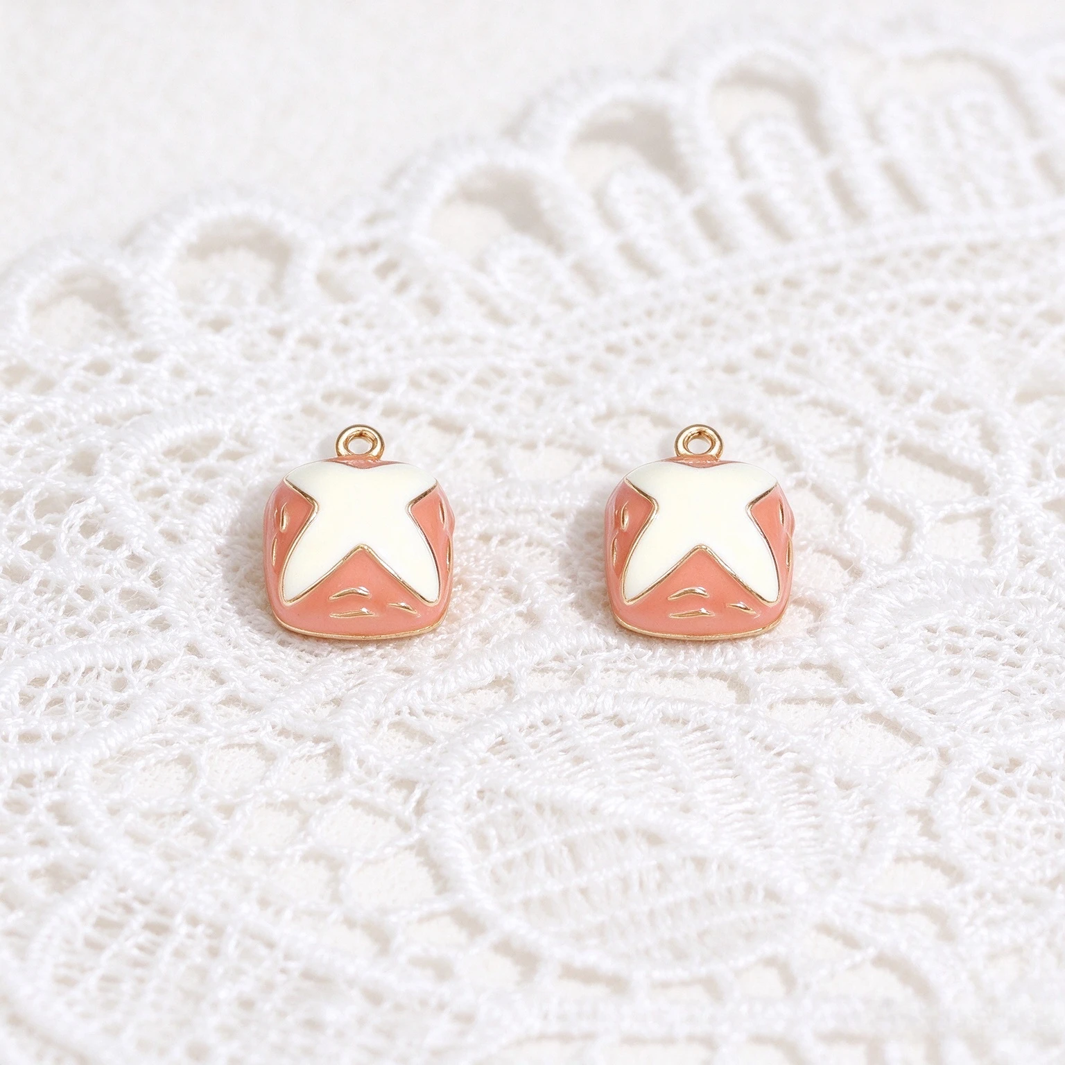 5Pcs Alloy 3D Enamel Simulation Cream Bread Toast Croissant Burger Charms DIY Jewelry Making Pendants