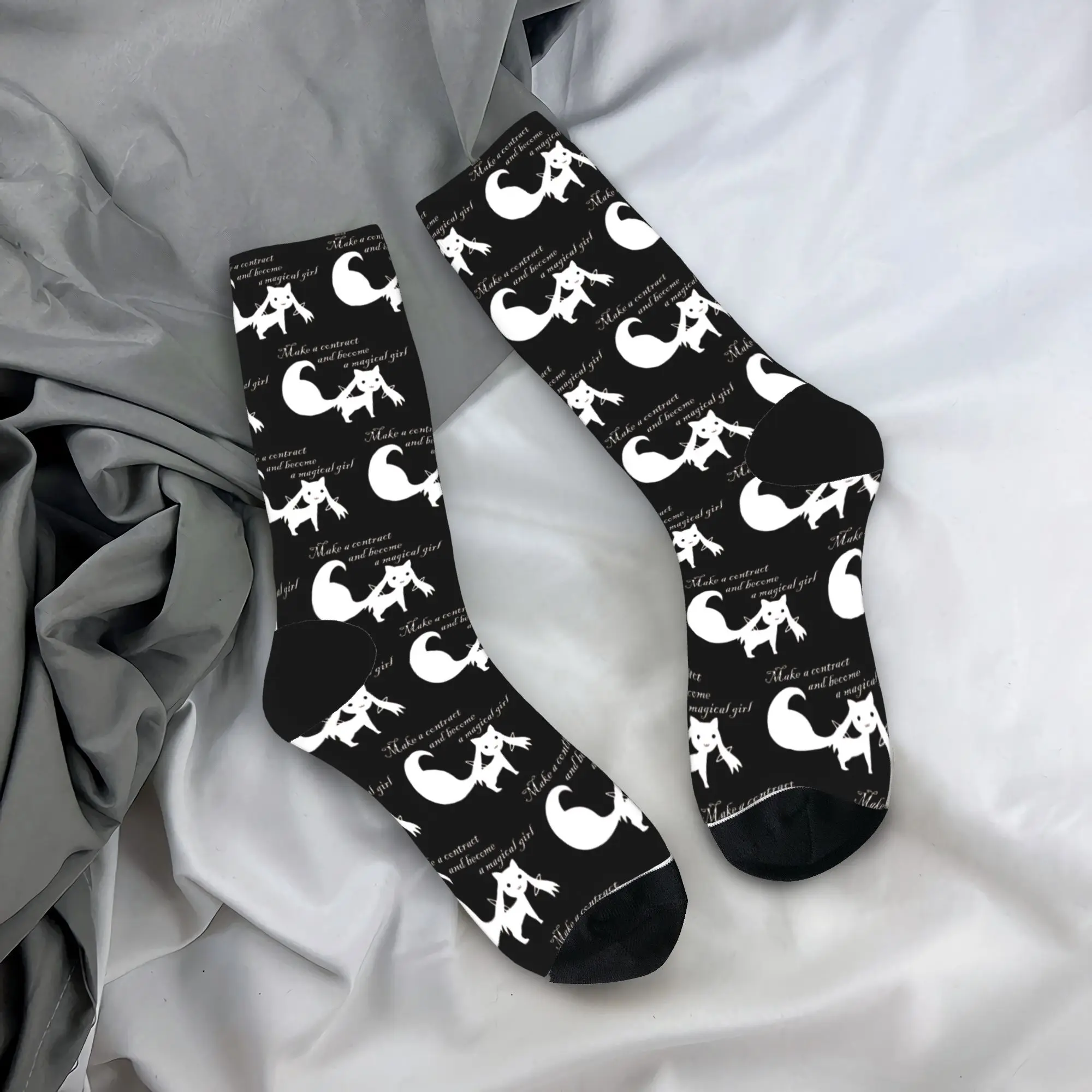 Medias mágicas para niñas, calcetines elegantes con diseño Kyubey, calcetines antideslizantes de otoño para hombres, calcetines deportivos de calidad para correr