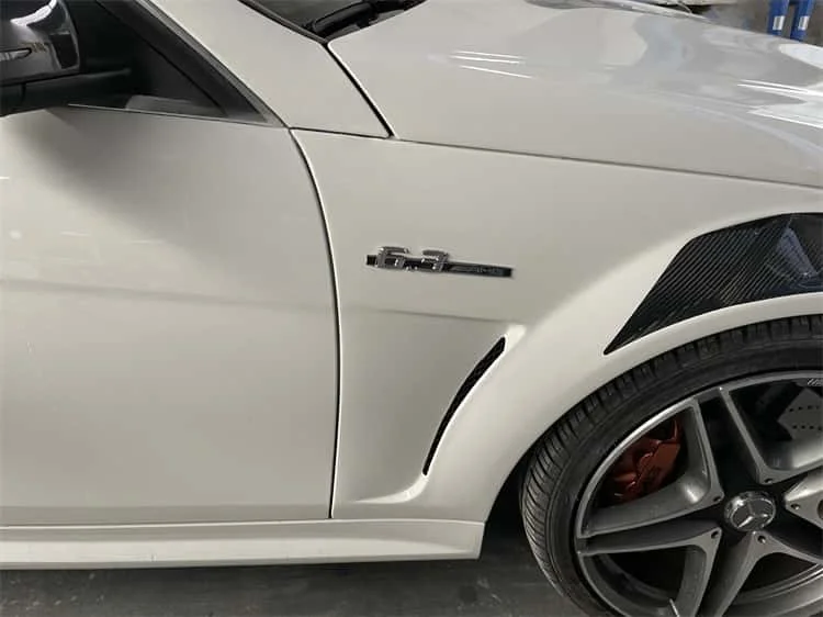 حاجز أمامي من ألياف الكربون لـ 2008-2015 C-Class W204 C63 Bodykit مخصص