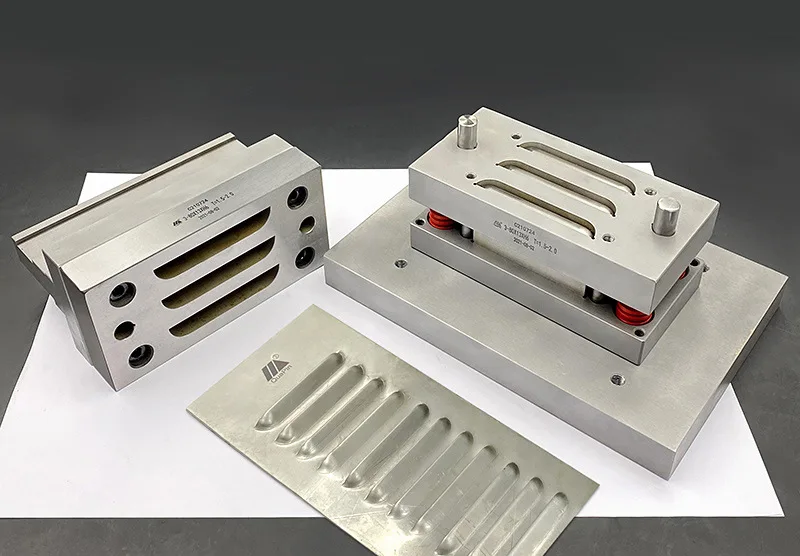 

Supply amada's gold square circle numerical control stamping forming standard bending shutter closed, batch forming die