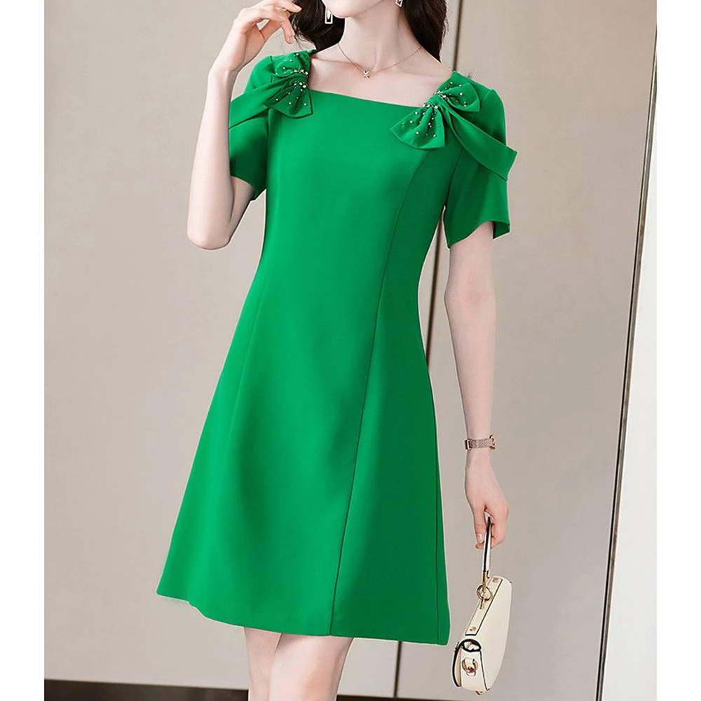 High end square neck green dress with summer high-end design and slim fit 2024 new women's item  dress for women