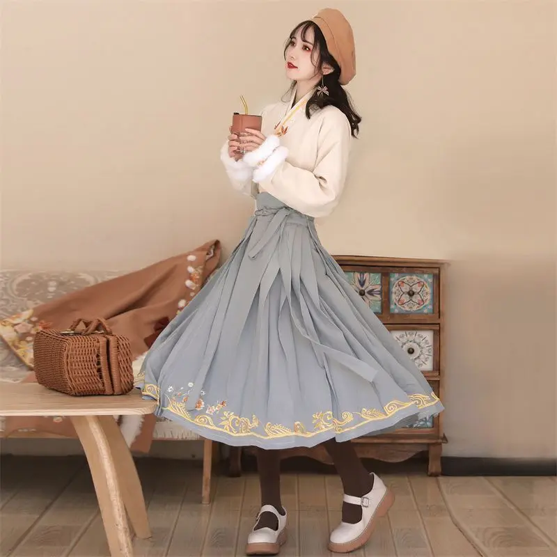 Han Xu Song Han Costume Women's Winter Han Element Suit Maple Flower Snow Rabbit Long Bulb Daily Mamianqun New Year Dress