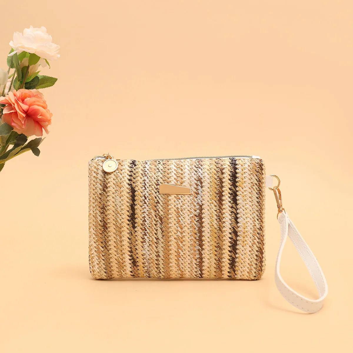 

Women's woven handbag, lightweight rainbow beach bag, fashionable summer fashion accessories, vacation, shopping. zwq