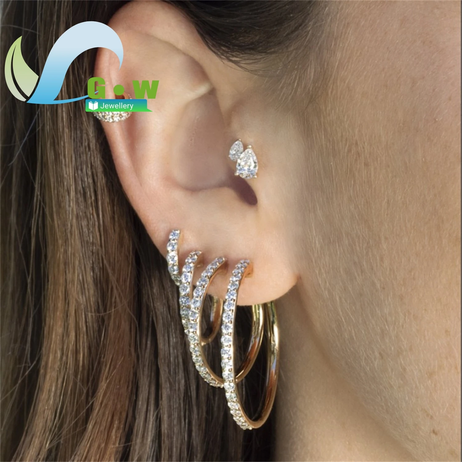 

Summer New Fashion Large Hoop Ear Cuffs Micro Inlaid Zirconia Classic Style Earring Set Elegant Earrings For Women Wholesale