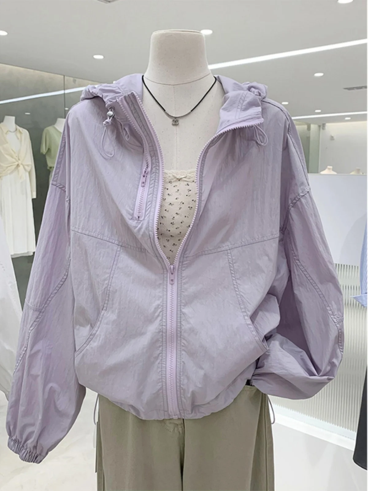 

Весенне-летняя женская легкая дышащая куртка с защитой от солнца, повседневная спортивная ветровка с капюшоном, модная свободная куртка