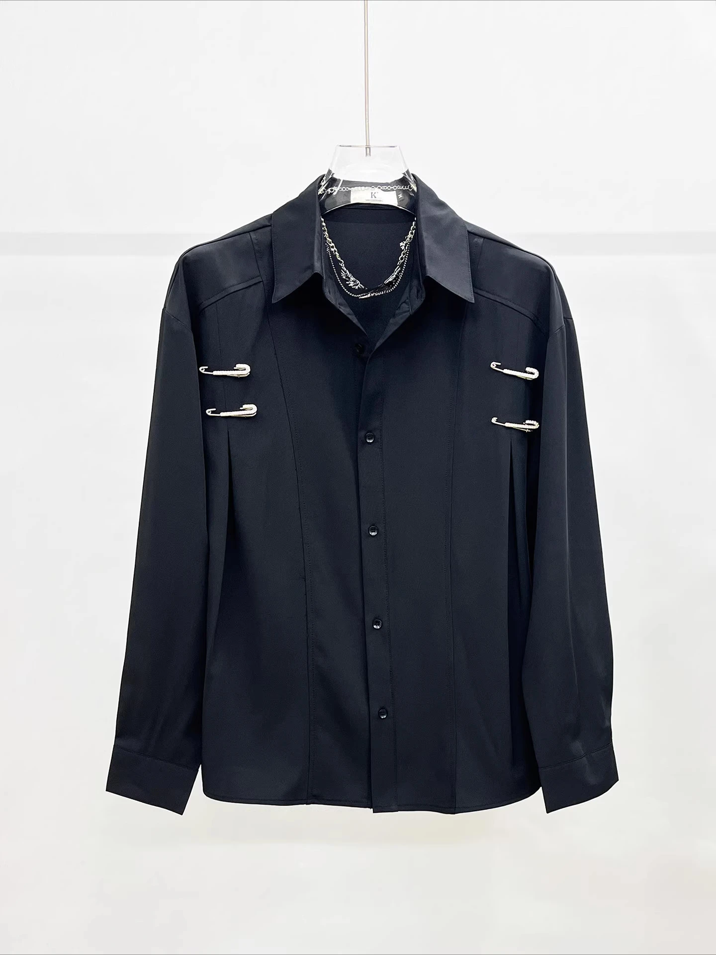 Men's 2025 Summer New Niche Design Metal Pin Shirts Men's Loose Comfort Fashion Versatile Tops Personalized Trendy Chic Shirts