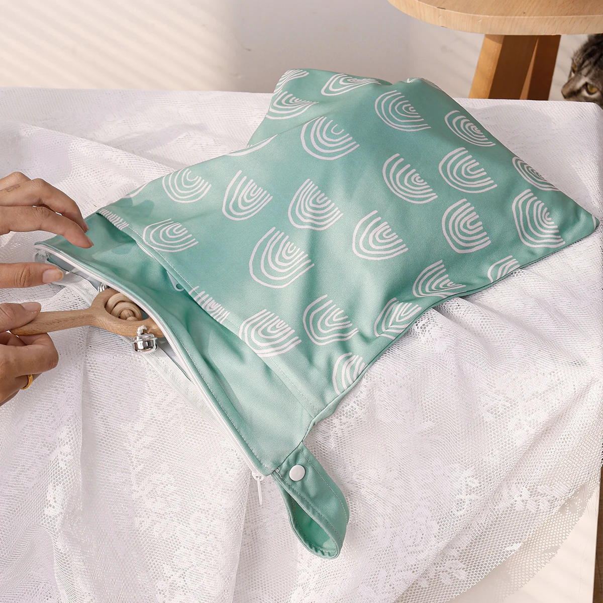 Bolsa de pañales impermeable Elinfant de 30x40cm, bolsillos dobles con cremalleras, bolsa de almacenamiento portátil, bolsa seca y húmeda reutilizable