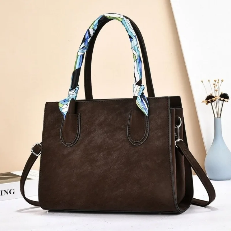 

Classic Women Leather Handbag Luxury Elegant Trendy Casual Crossbody Messenger Tote Bag for Ladies Travel Use